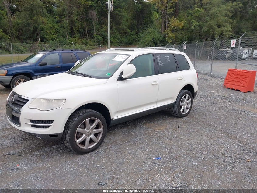 2008 Volkswagen Touareg, Удар ззаду, IAAI, VIN WVGBE77L58D002152 — фото 2
