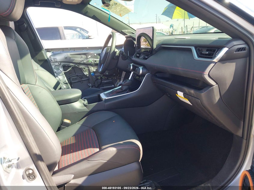 TOYOTA RAV4 PLUG-IN HYBRID 2025 VIN JTMEB3FV7SD255762
