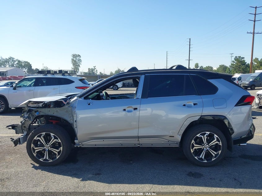TOYOTA RAV4 PLUG-IN HYBRID - zdjęcie 15