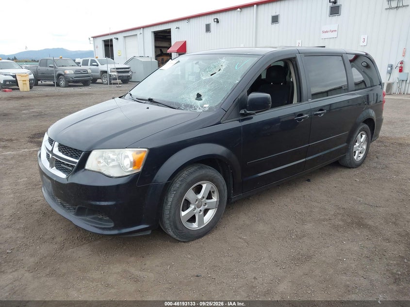 2011 Dodge Caravan, Перед і зад, IAAI, VIN 2D4RN3DGXBR623350 — фото 2