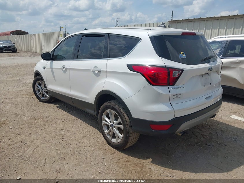 Vin: 1fmcu0gd0kub00083, lot: 46693066, ford escape se 20193