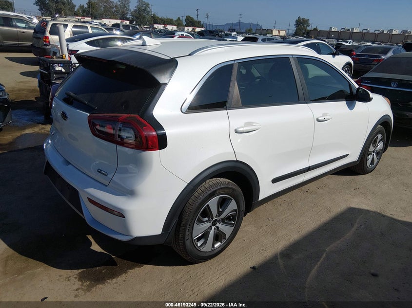 Vin: kndcb3lc5k5217824, lot: 46693133, kia niro lx 20194