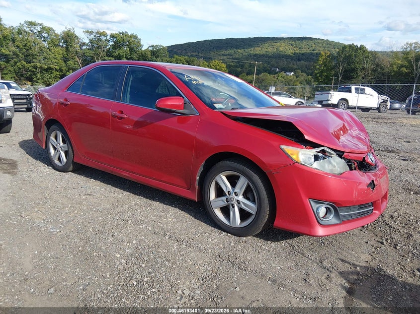Vin: 4t1bf1fk3du654703, lot: 46693285, toyota camry se 2013 img_1