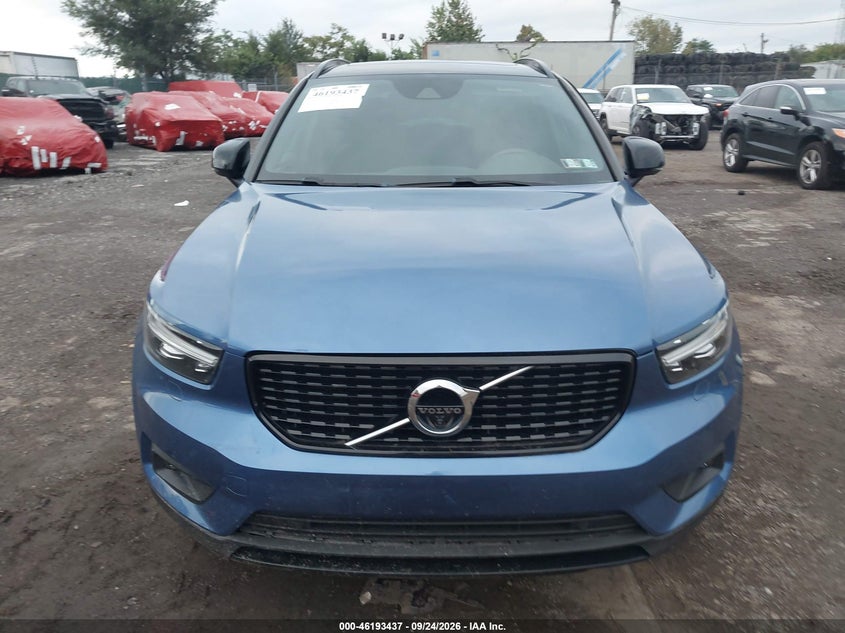 2021 VOLVO XC40 T5 R-DESIGN · Фото 12