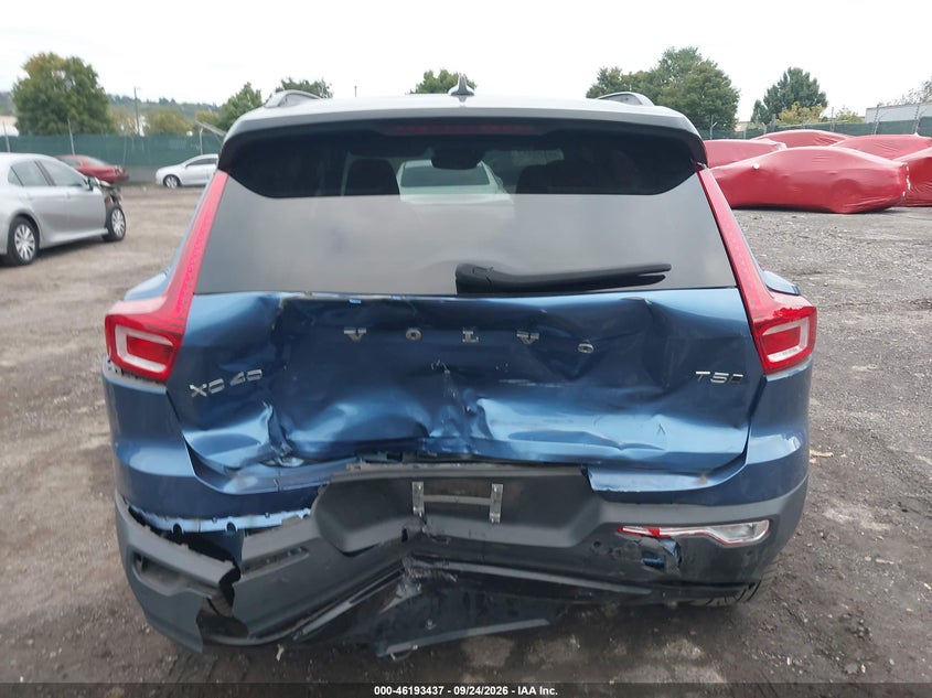2021 VOLVO XC40 T5 R-DESIGN · Фото 16