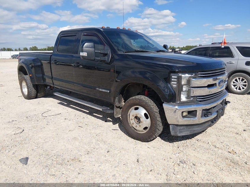 2017 FORD F-350 LARIAT