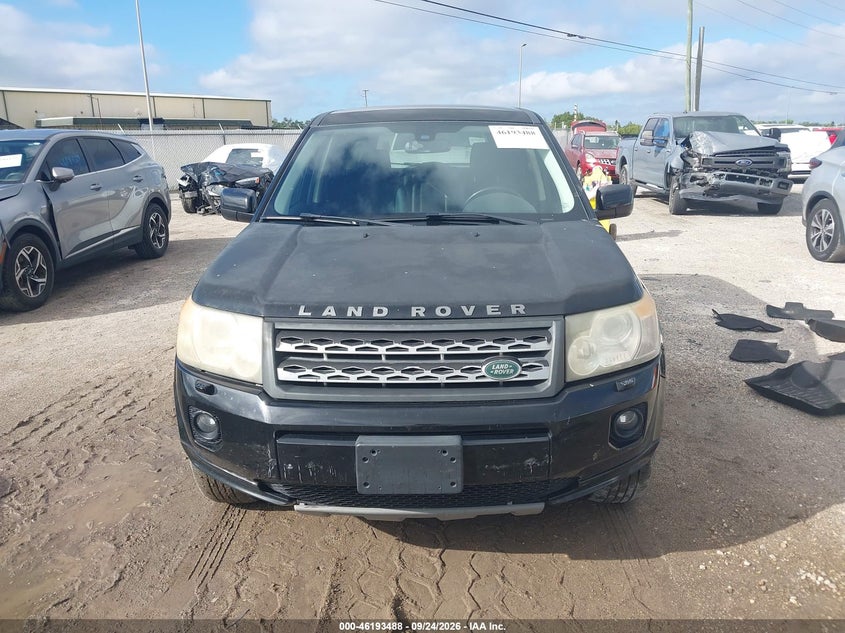 2011 LAND ROVER LR2 · Фото 11