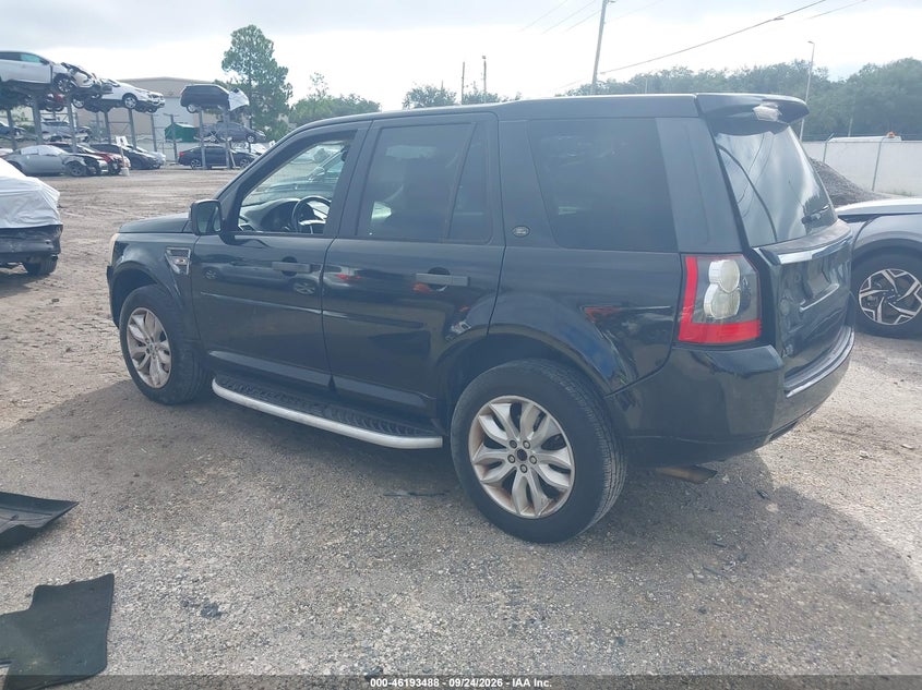 2011 LAND ROVER LR2 · Фото 3