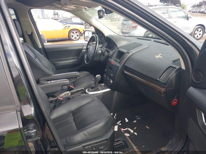 2011 LAND ROVER LR2 · Фото 5