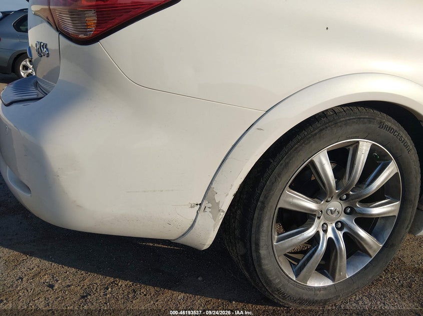 2013 INFINITI QX56 · Фото 17
