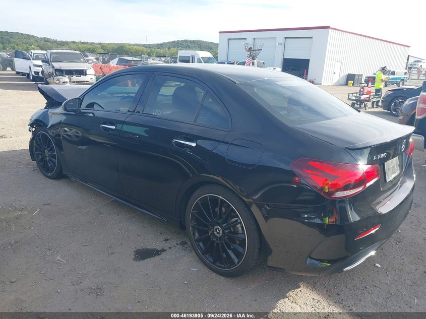 Vin: wdd3g4fb7kw013620, lot: 46693789, mercedes-benz a 220 4matic 20193