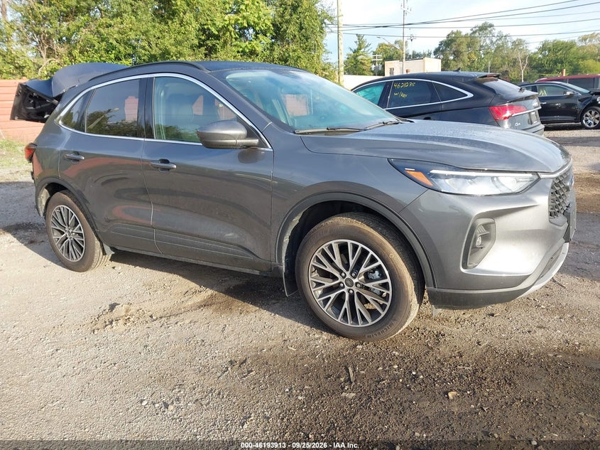 Vin: 1fmcu0e17sua69598, lot: 46693797, ford escape phev 2025 img_1