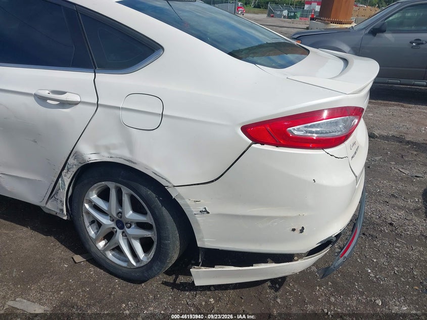 2013 FORD FUSION auction photo 6