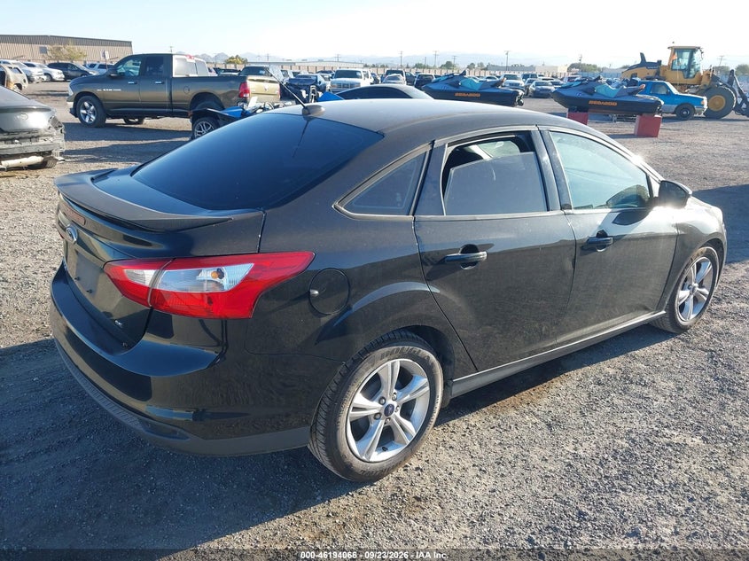 2013 FORD FOCUS SE · Фото 4