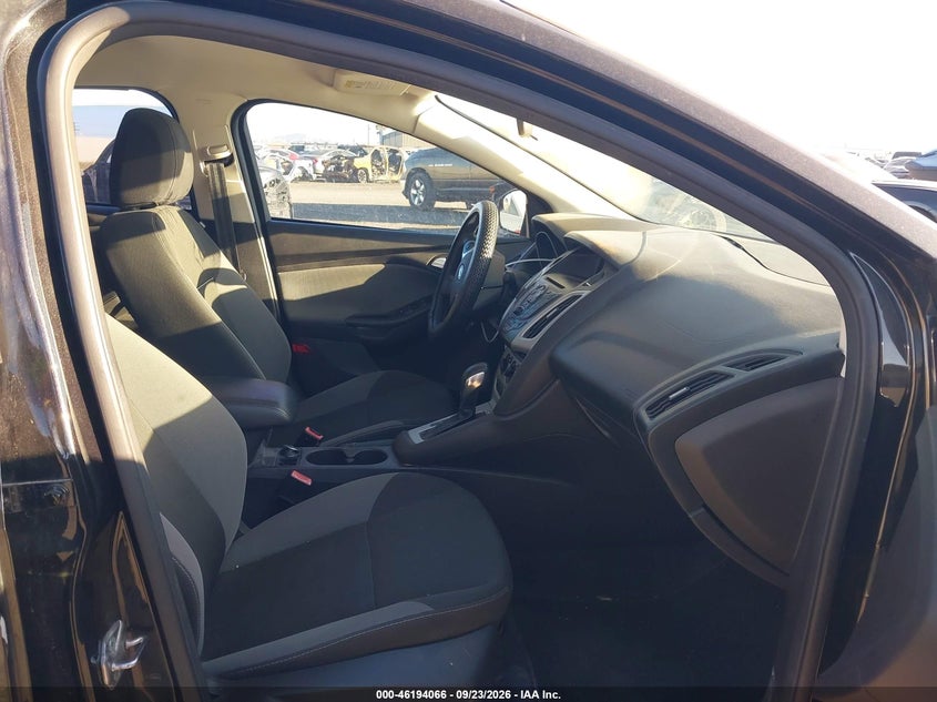 2013 FORD FOCUS SE · Фото 5