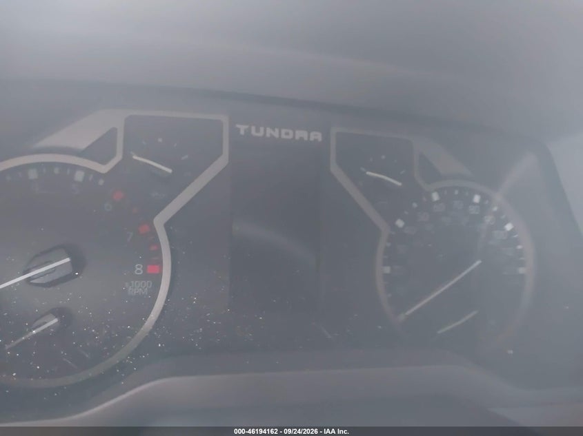 TOYOTA TUNDRA - zdjęcie 7
