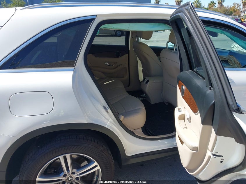 Фото 8 - MERCEDES-BENZ GLC 300