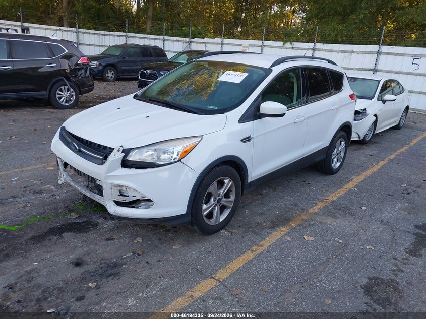 Vin: 1fmcu0gx5eua12306, lot: 46694219, ford escape se 20142