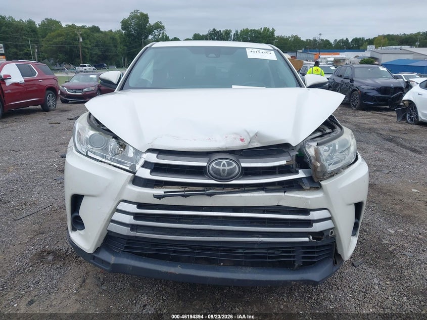 TOYOTA HIGHLANDER - zdjęcie 12
