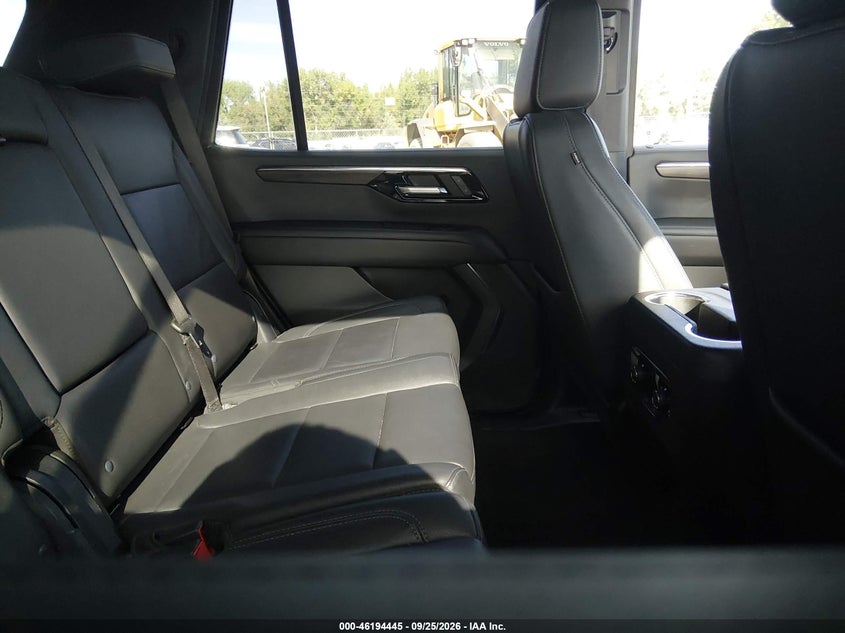 2025 CHEVROLET TAHOE auction photo 8