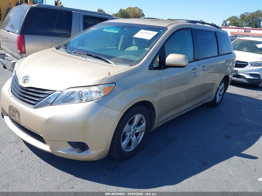 Vin: 5tdkk3dcxes453572, lot: 46694347, toyota sienna le 20142