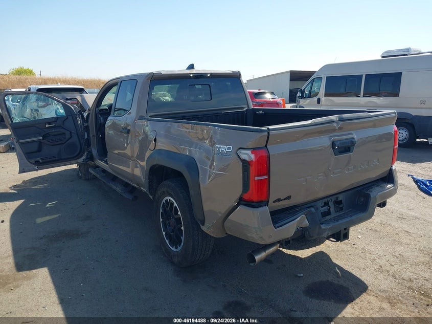 Vin: 3tmlb5jn7tm224916, lot: 46694372, toyota tacoma trd off road 20263