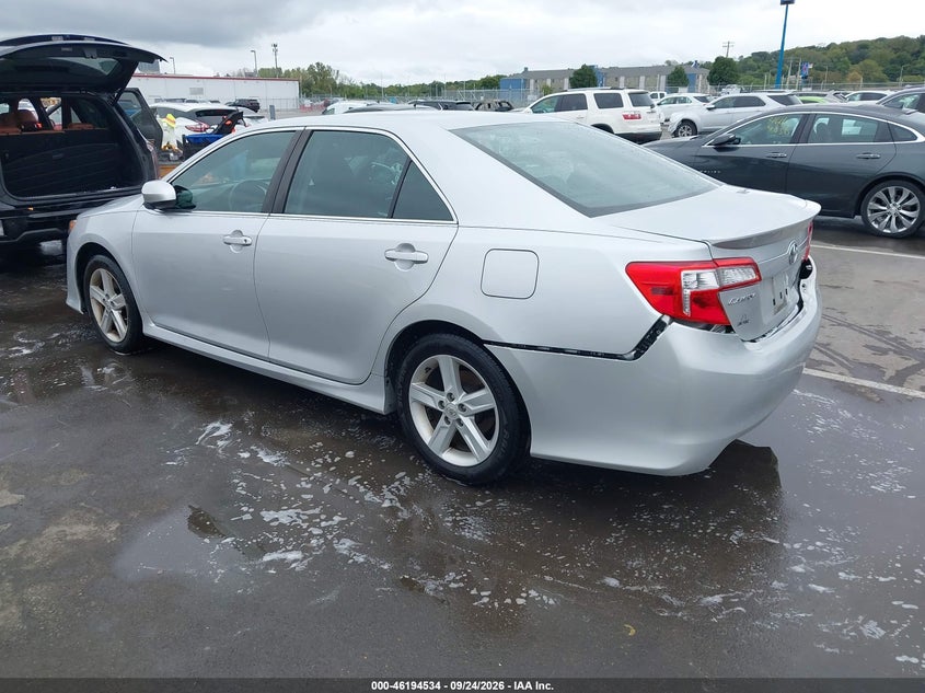 Vin: 4t1bf1fk1cu511408, lot: 46694418, toyota camry se 20123
