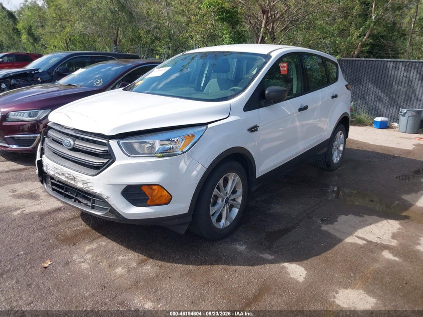 Vin: 1fmcu0f77huc38420, lot: 46694488, ford escape s 20172