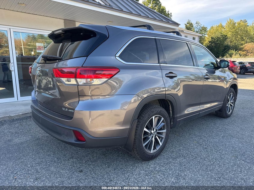 Vin: 5tdjzrfh1hs509082, lot: 46694558, toyota highlander xle 20174