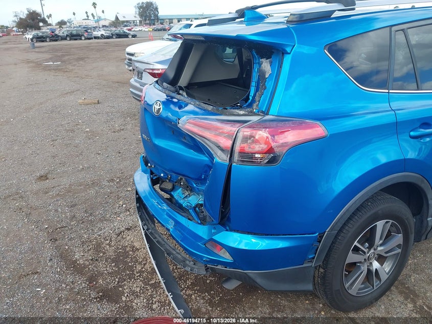 TOYOTA RAV4 - zdjęcie 18