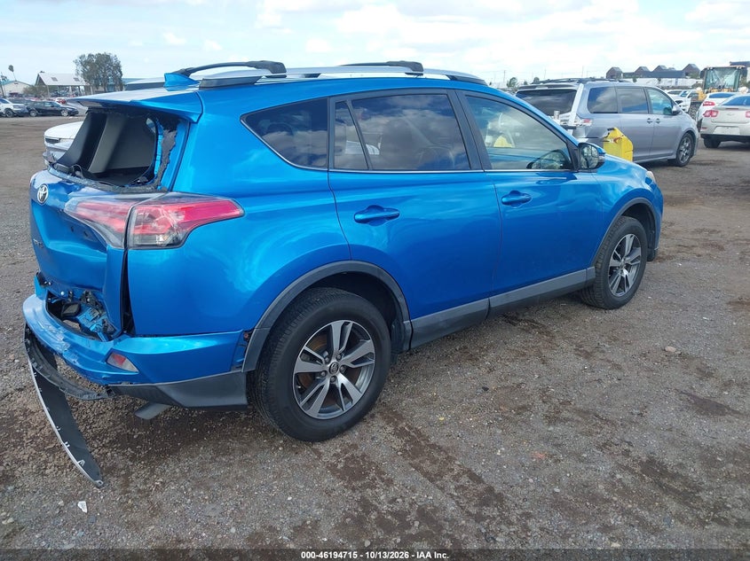 TOYOTA RAV4 - zdjęcie 4