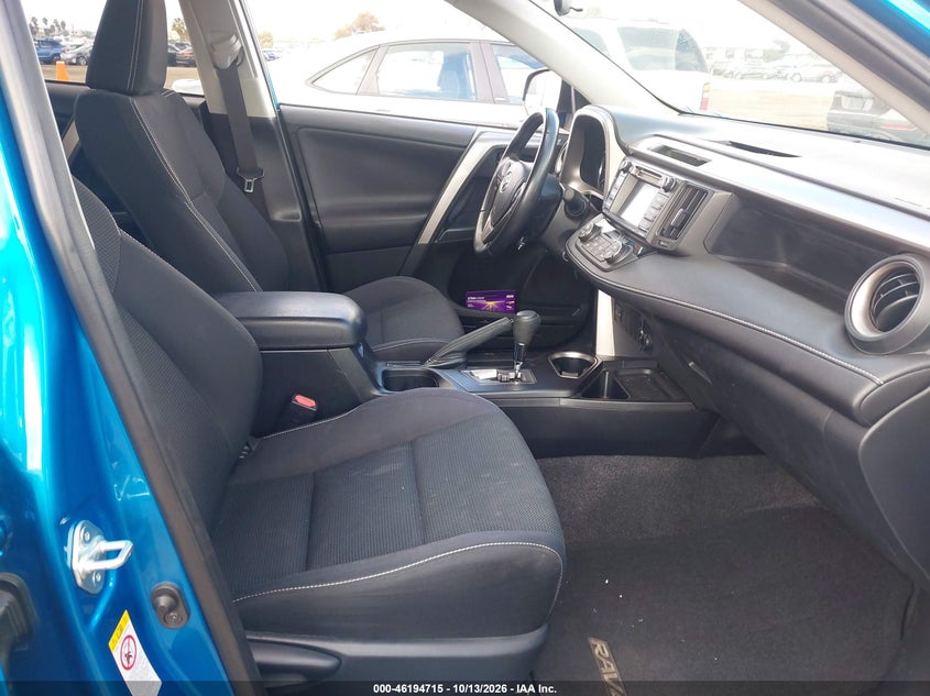 TOYOTA RAV4 - zdjęcie 5