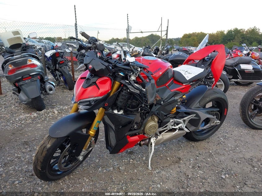 DUCATI STREETFIGHTER 2025