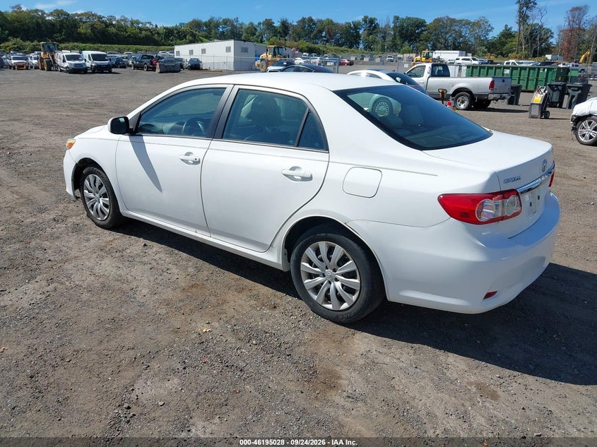 Vin: 2t1bu4ee2cc915354, lot: 46694912, toyota corolla le 20123