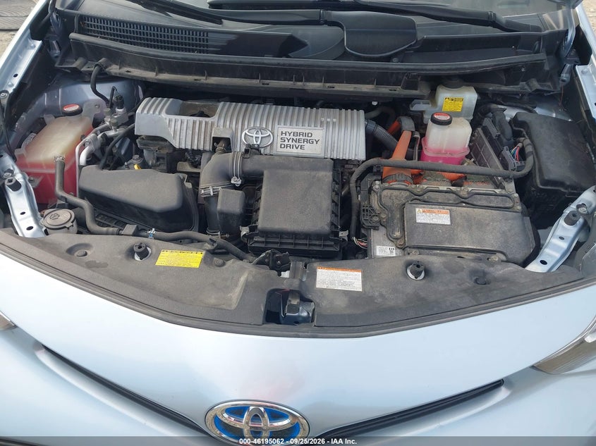 TOYOTA PRIUS V - zdjęcie 10