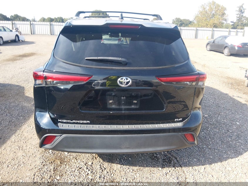 TOYOTA HIGHLANDER - zdjęcie 16