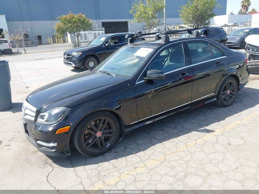 Vin: wddgf8ab3dr275333, lot: 46694972, mercedes-benz c 300 sport 4matic 20132