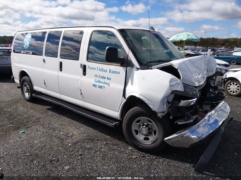 2019 Chevrolet Express Passenger LT