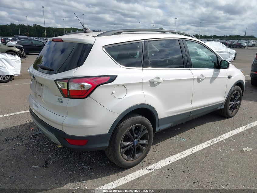 Vin: 1fmcu9hdxjud40386, lot: 46695027, ford escape sel 20184