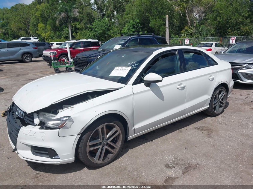 Vin: wauaugffxla103290, lot: 46695088, audi a3 premium 40 tfsi front-wheel drive s tronic 20202