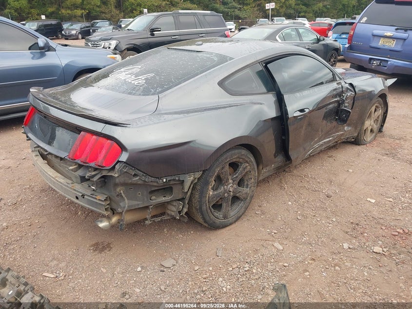 FORD MUSTANG - zdjęcie 4