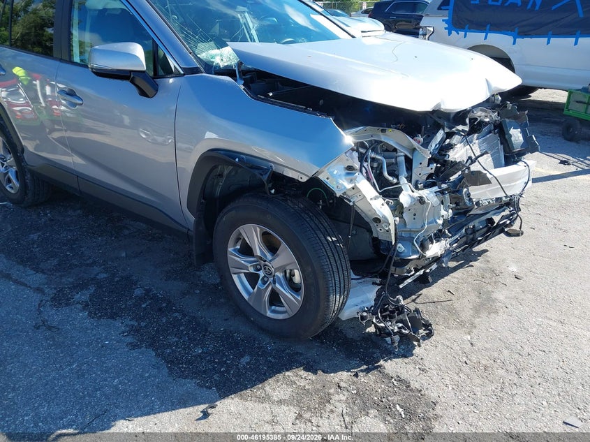 TOYOTA RAV4 - zdjęcie 6