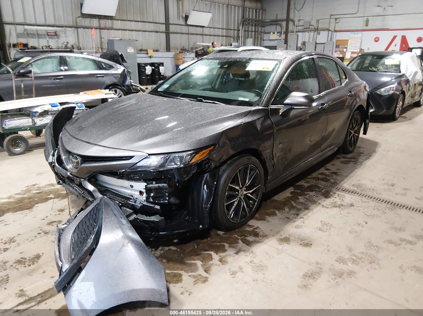 Vin: 4t1g11akxnu705546, lot: 46695309, toyota camry se 20222
