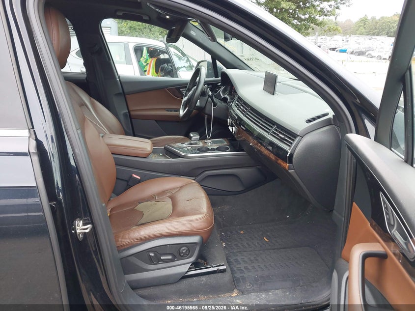 AUDI Q7 - zdjęcie 5