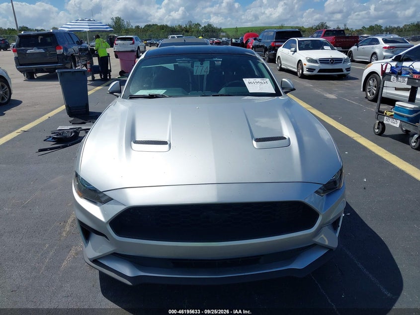 FORD MUSTANG - zdjęcie 13