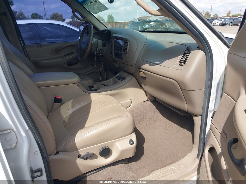 2001 FORD EXPEDITION auction photo 5