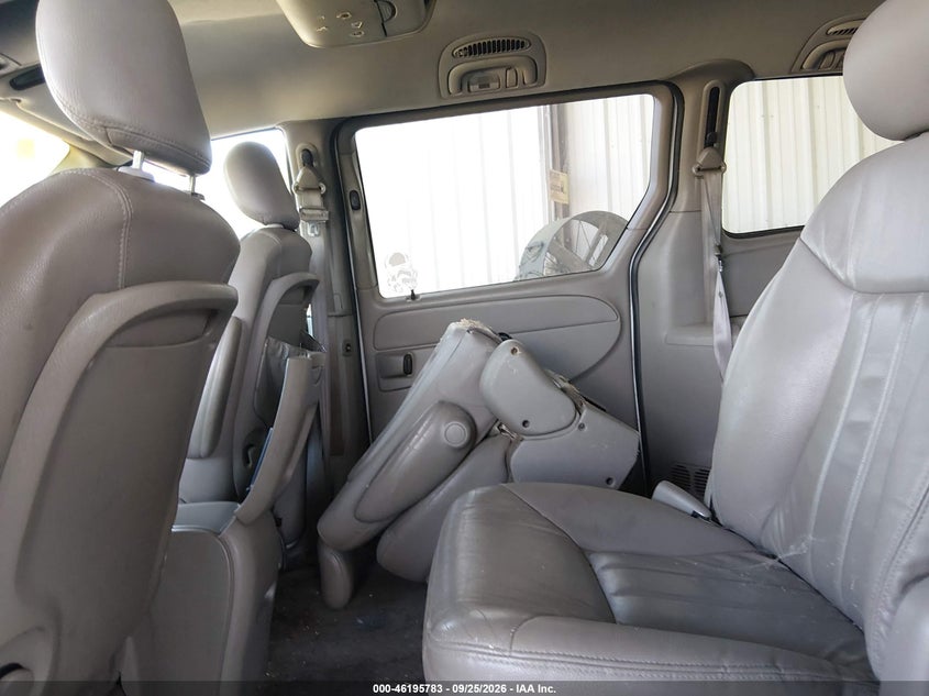 DODGE CARAVAN 2003 VIN 2D4GP74L03R130817