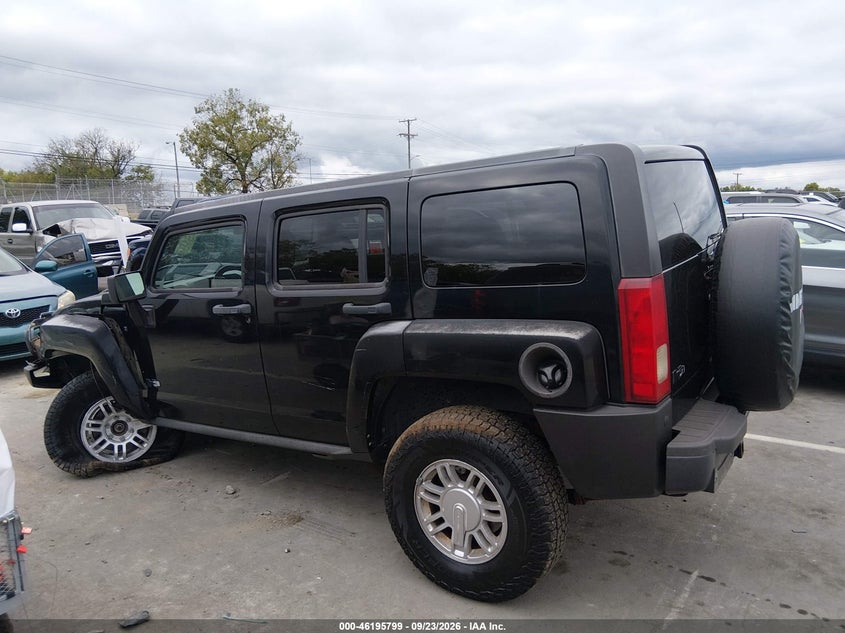 2008 HUMMER H3 SUV · Фото 14