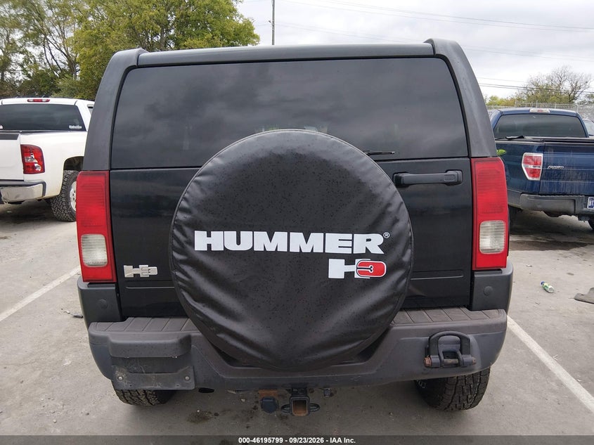 2008 HUMMER H3 SUV · Фото 16