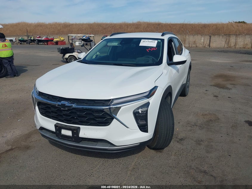 Vin: kl77lhep7sc256922, lot: 46695885, chevrolet trax fwd lt 20252